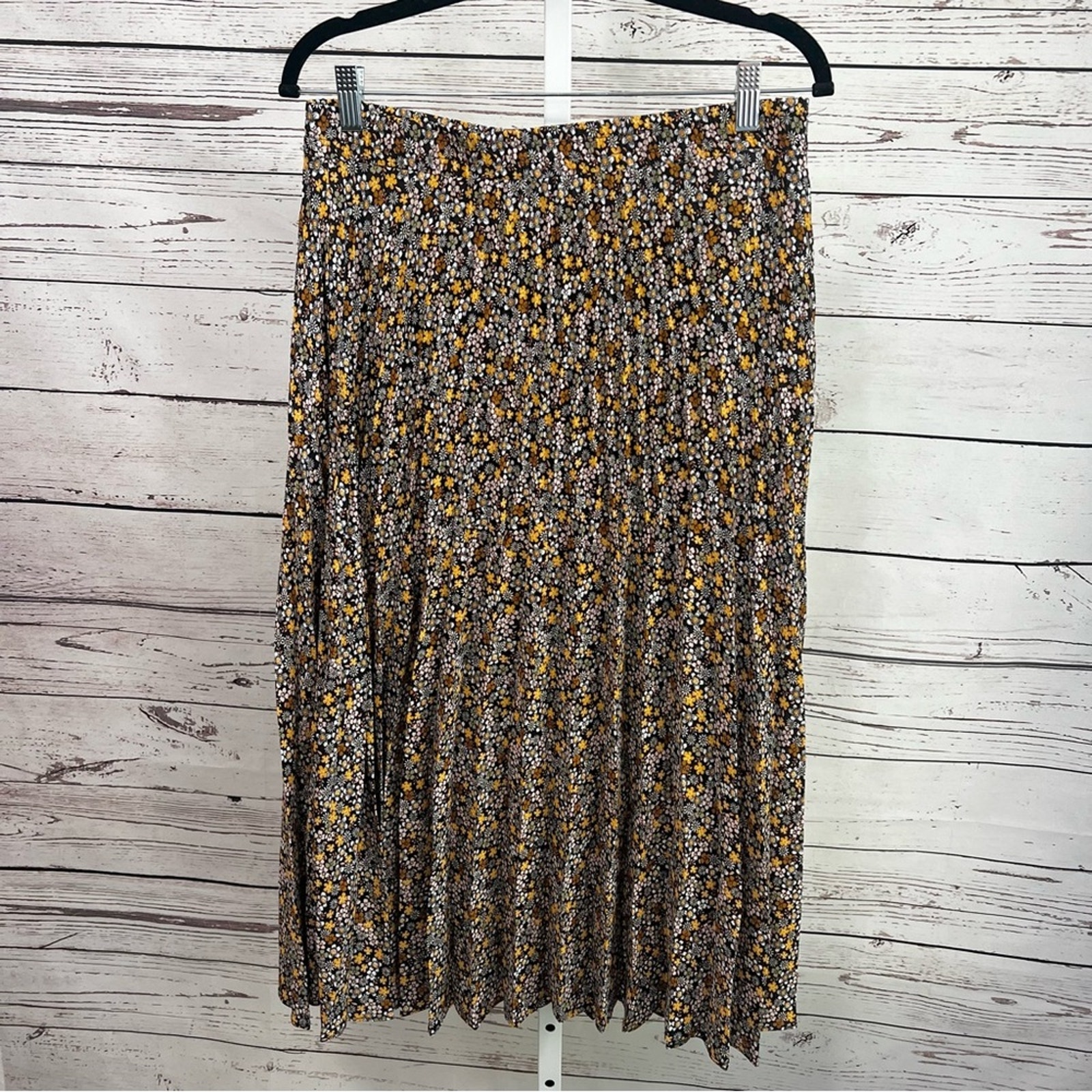 Max Studio A-Line Floral Skirt Black & Yellow Large Nwt